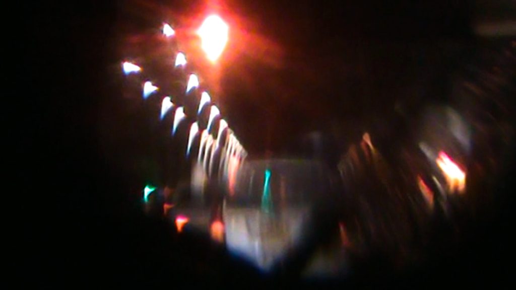 Photo 4 Stills_5_A_d__nde_van_los_p__jaros_cuando_llueve